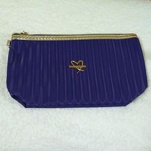 2/$10 NWOT Wristlet